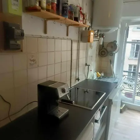 Chez Mathieu, Proche Du Centre De Appartement Parijs